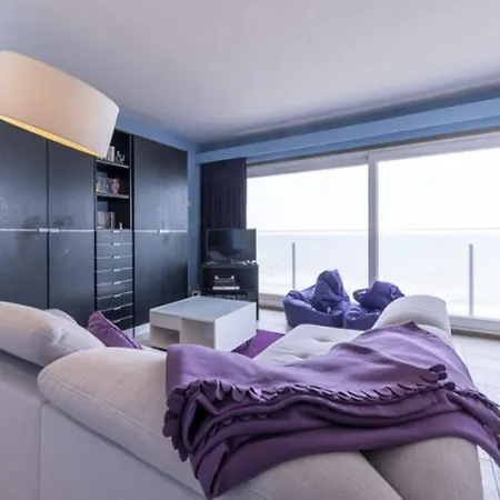 Apartment With Balcony In